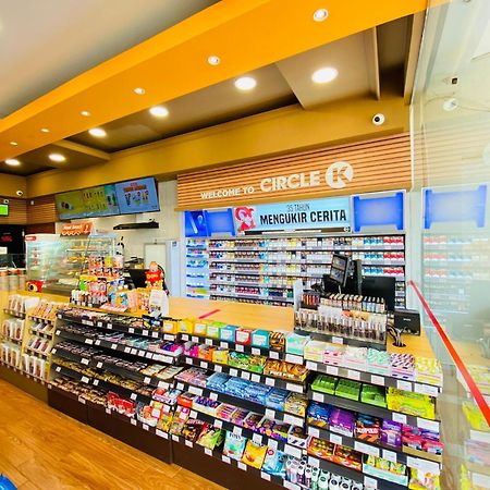 巴淡中心布利兹酒店 Batam 外观 照片