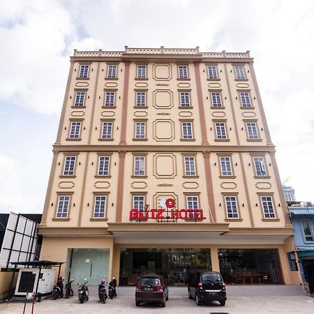 巴淡中心布利兹酒店 Batam 外观 照片